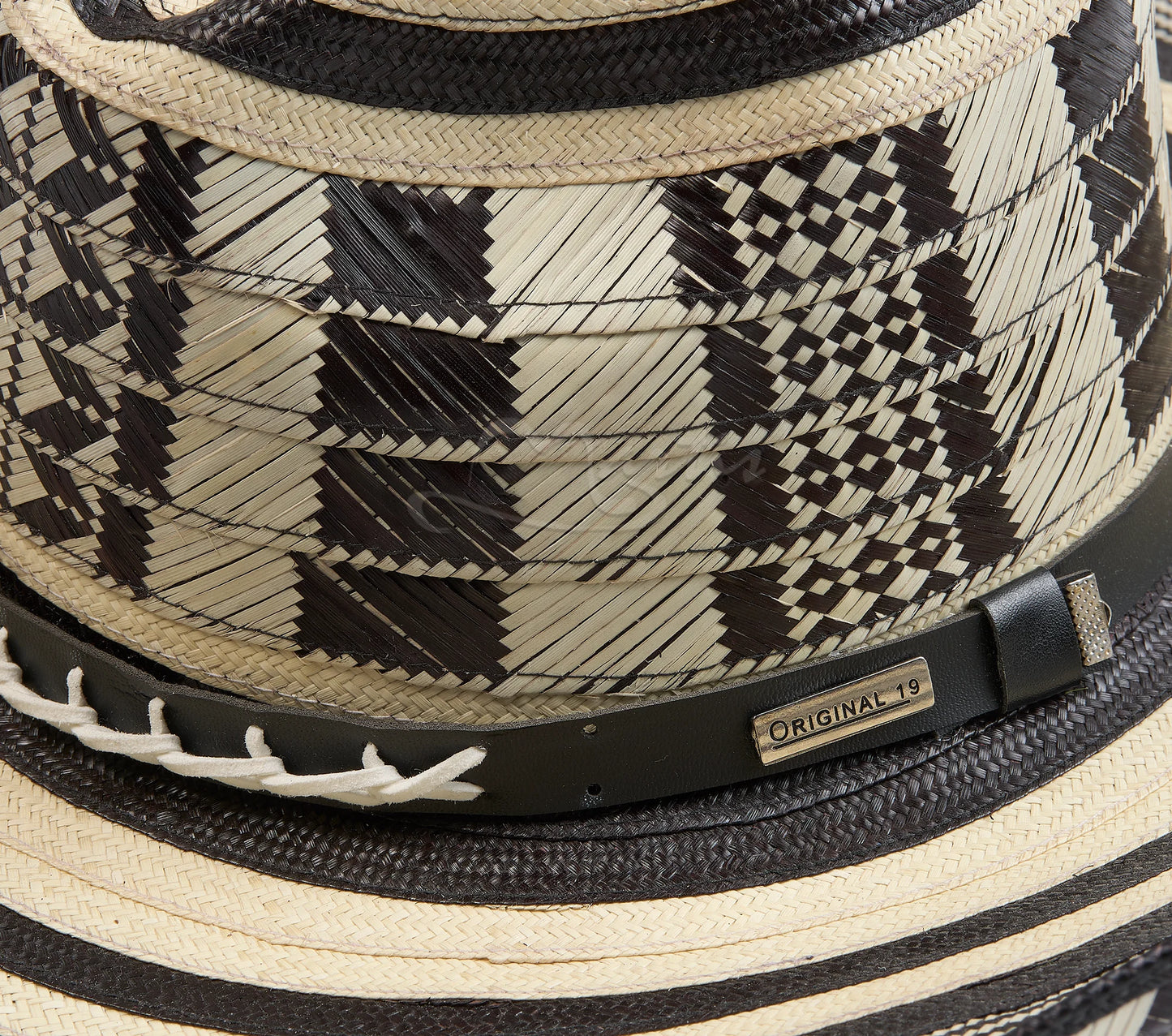 Hormado Traditional Vueltiao Hat – Authentic Colombian Craft