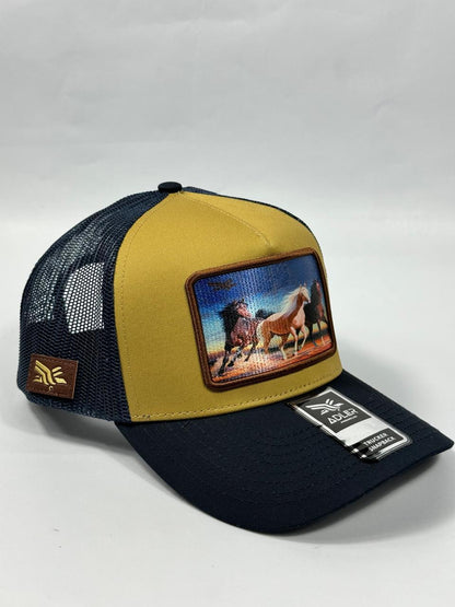 Gorra Caballista Premium Adler - Amarillo con Diseño de Caballos