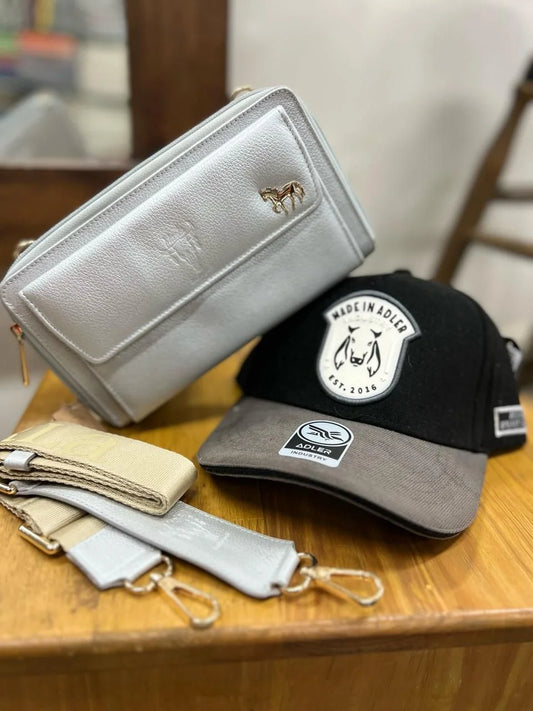 Combo Caballista Elegancia Gris – Cartera de Cuero + Gorra Estilo Trucker